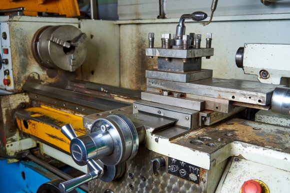 Manual Lathe